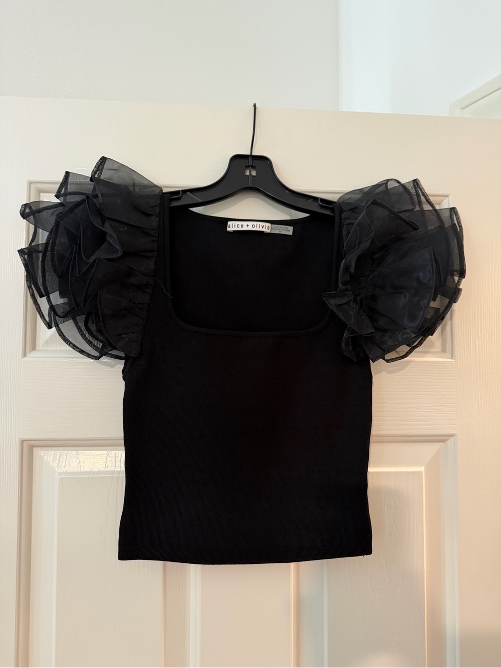 Alice + Olivia Black Puff-Sleeve Square-Neck Crop Top